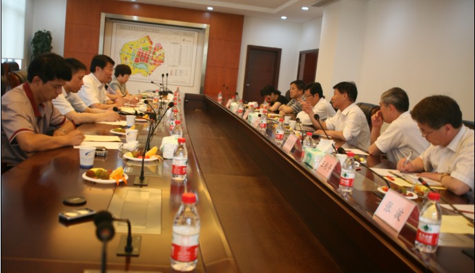 市政协黄卫国副主席一行到qmh球盟会调研