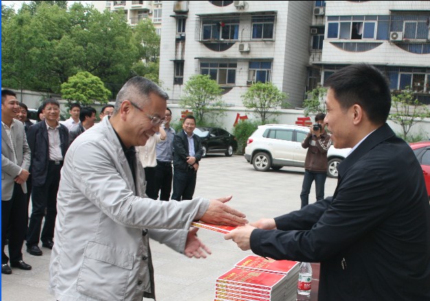 武汉中央qmh球盟会建设学习型企业——2012读书活动启动