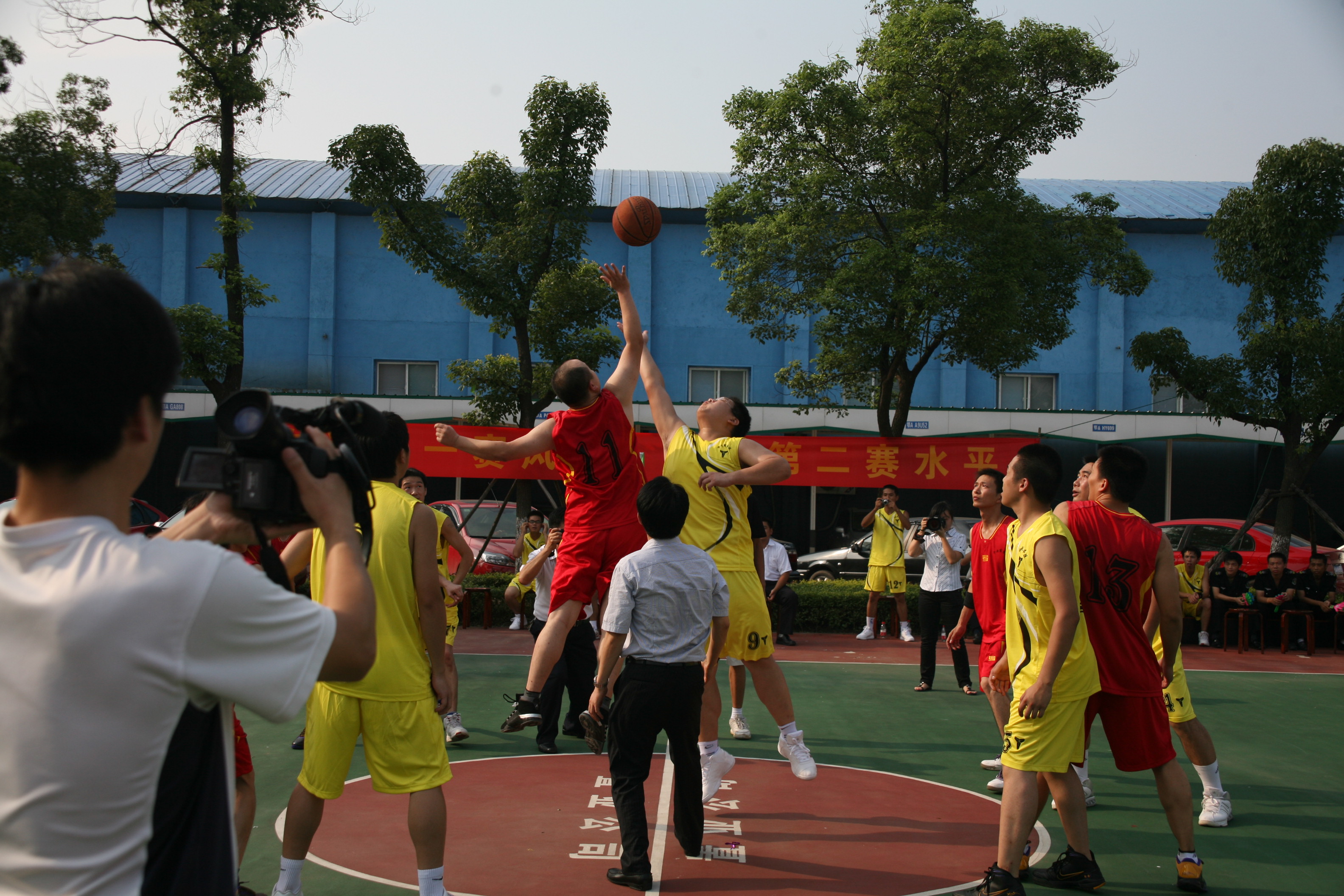 “武汉qmh球盟会篮球友谊赛”完美谢幕！