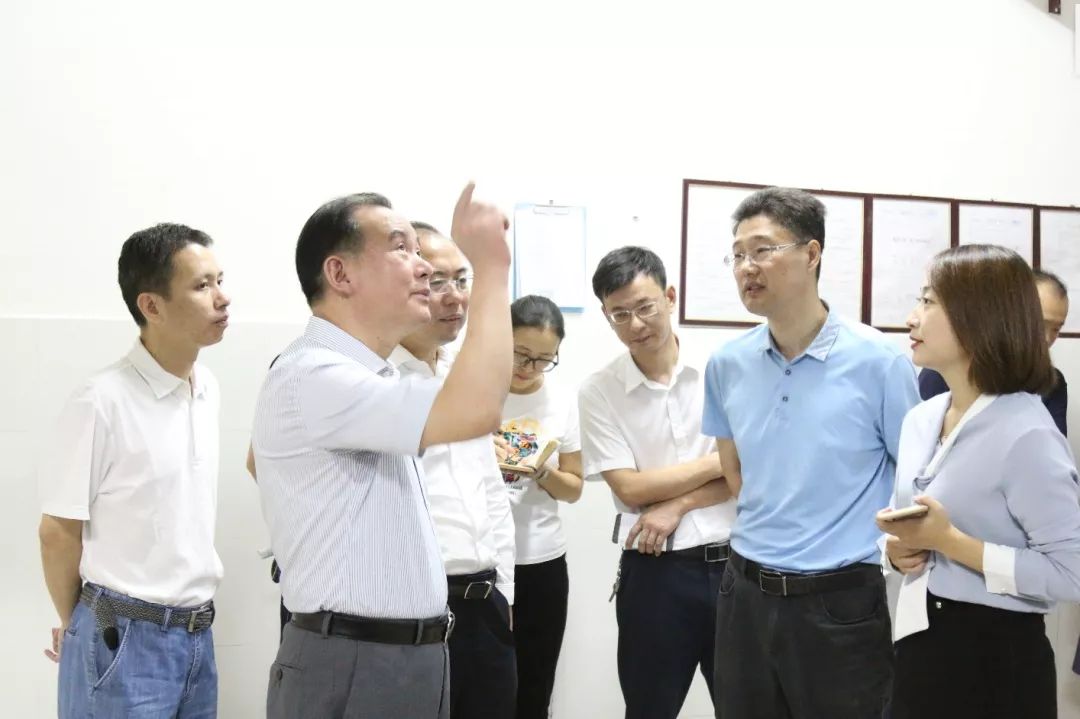 qmh球盟会所属中城家物业开展“关注民生 人民满意”之中城国际物业服务小区行活动