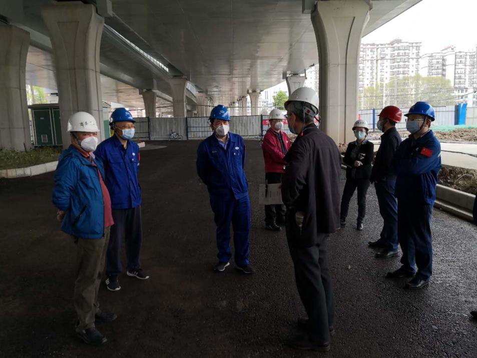 疫情防控、复工复产两不误--qmh球盟会积极推进汉江大道商务区段地面配套工程建设