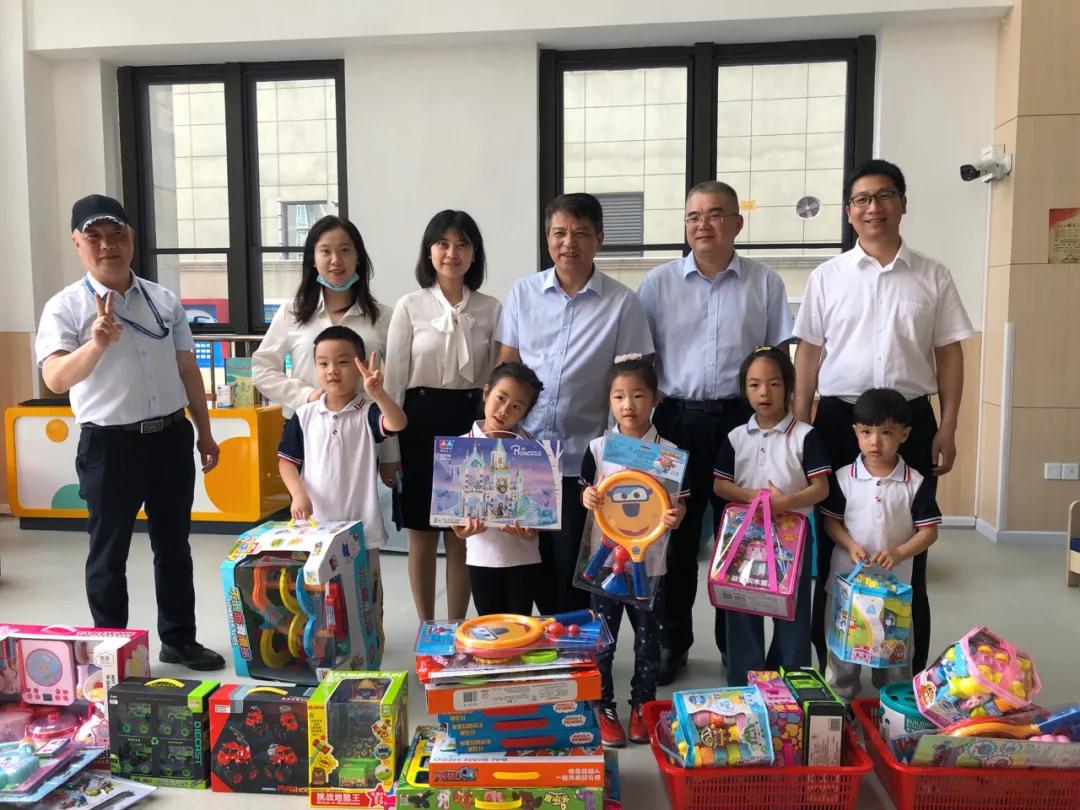 呵护童心,关爱成长——qmh球盟会开展“六一”儿童节慰问活动