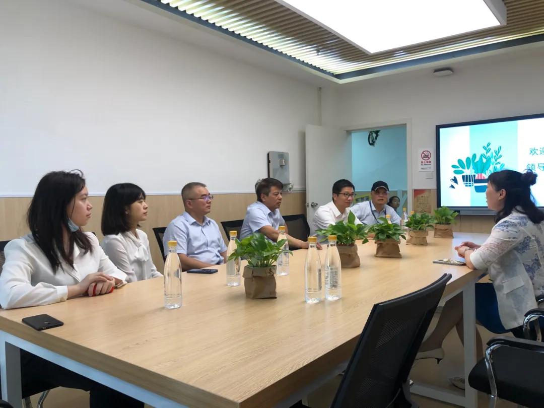 呵护童心,关爱成长——qmh球盟会开展“六一”儿童节慰问活动