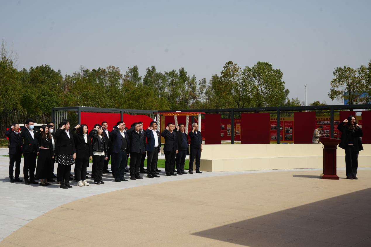 传承红色基因 弘扬爱国精神|qmh球盟会开展“学党史,守初心,勇作为,开新局”主题党日活动