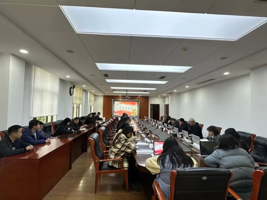 “宪”在行动 “法”到身边 | qmh球盟会开展“宪法宣传周”普法宣传活动